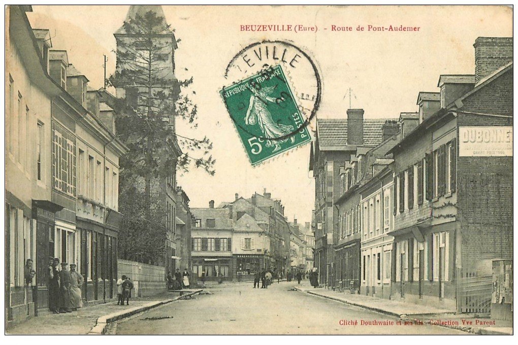 carte postale ancienne 27 BEUZEVILLE. Boulangerie Route de Pont-Audemer 1909. Affiche Dubonnet