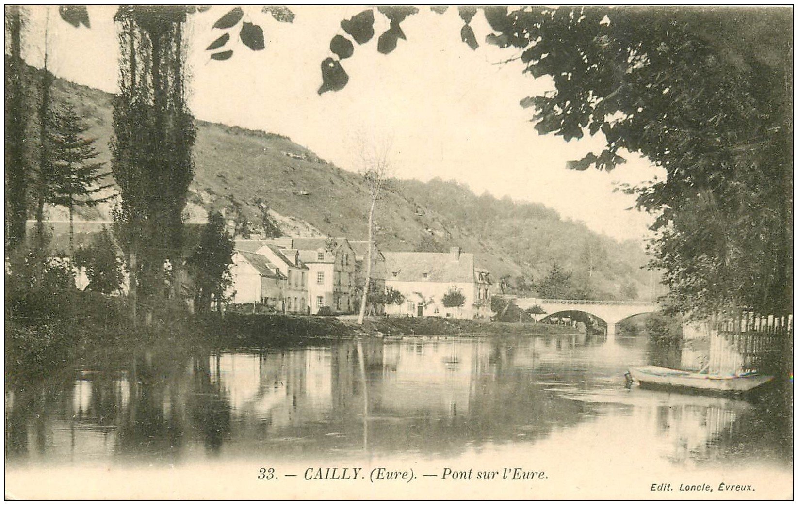 carte postale ancienne 27 CAILLY. Pont sur l'Eure