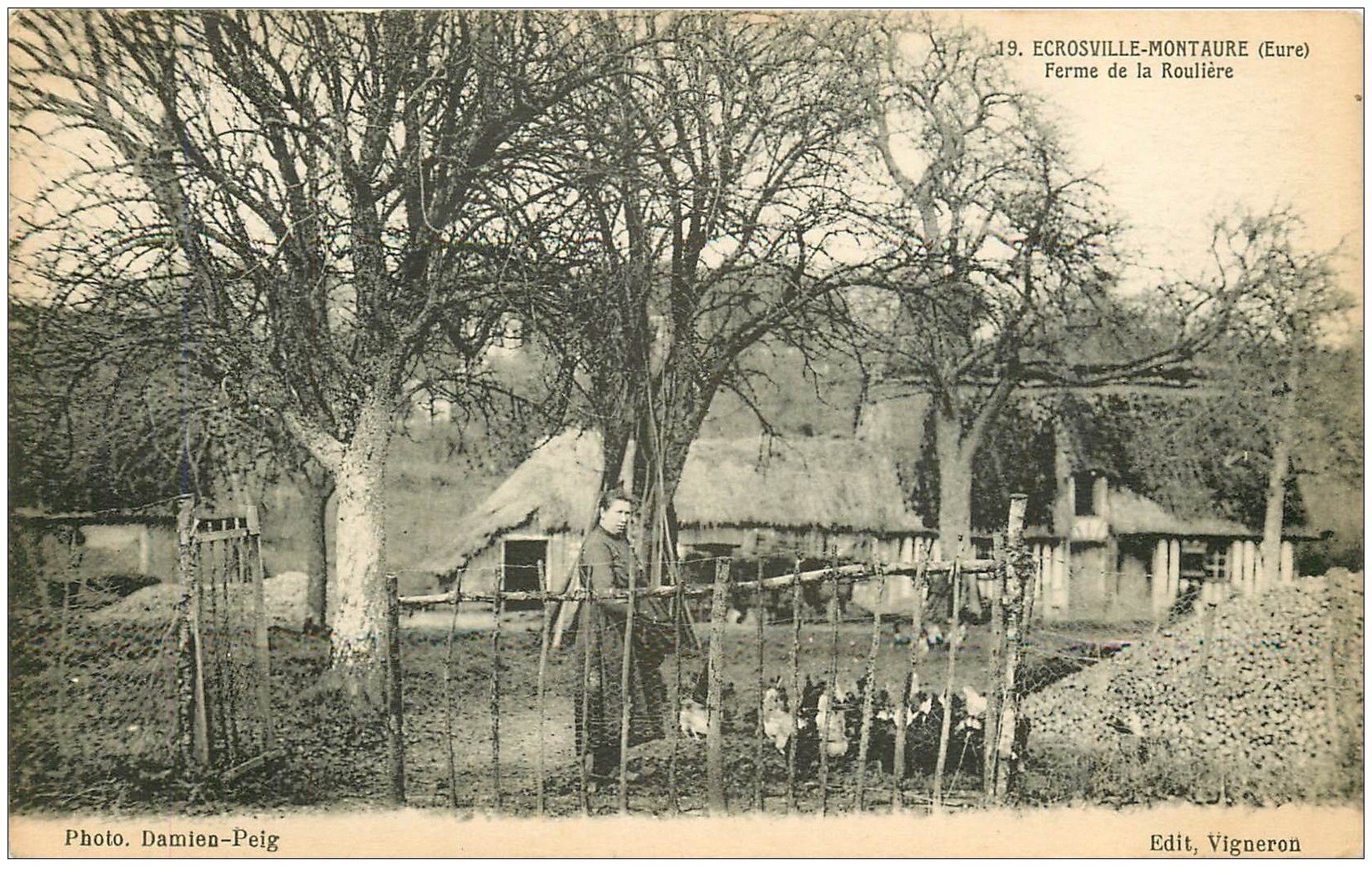 27 ESCROVILLE-MONTAURE. Ferme de la Roulière 1925