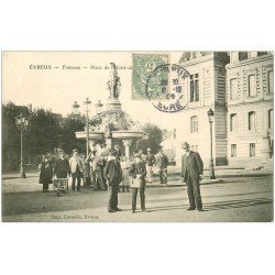 carte postale ancienne 27 EVREUX. Fontaine Place Hôtel de Ville 1906