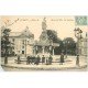 carte postale ancienne 27 EVREUX. Fontaine Place Hôtel de Ville 1906. Coin gauche biseauté...