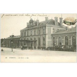 carte postale ancienne 27 EVREUX. La Gare 1918 Fiacre Taxis