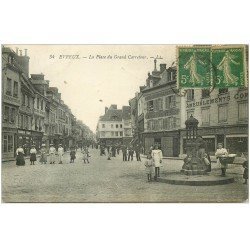 carte postale ancienne 27 EVREUX. La Place du Grand Carrefour. Timbre Taxe