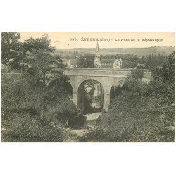 carte postale ancienne 27 EVREUX. Pont de la République 1912