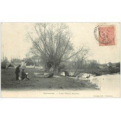 carte postale ancienne 27 GARENNES. Les Vieux Saules dessinés par un Peintre assis 1906