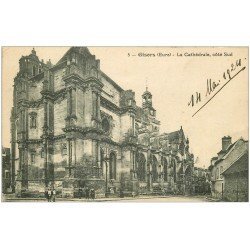 carte postale ancienne 27 GISORS. Cathédrale 1921 animation