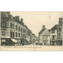 carte postale ancienne 27 GISORS. Hôtel Ecu de France rue de Cappeville et Coiffeur