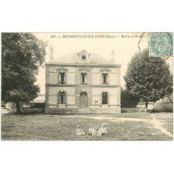 carte postale ancienne 27 HEUDREVILLE-SUR-EURE. Mairie et Ecole 1907 belle animation