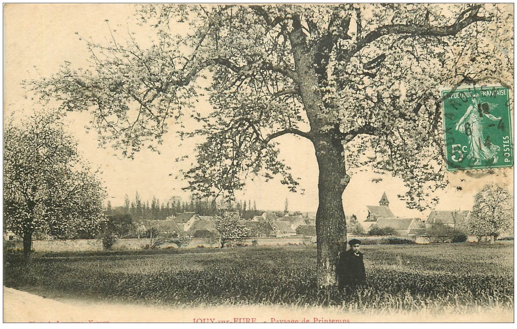 carte postale ancienne 27 JOUY-SUR-EURE. Paysage de Printemps 1914 avec Gamin