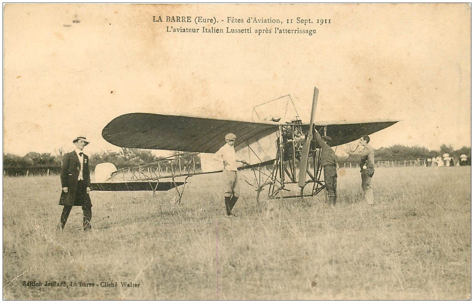 27 LA BARRE. Fêtes Aviation de 1911. Aviateur Lussetti attérissage Aéroplane. Avion et Pilote