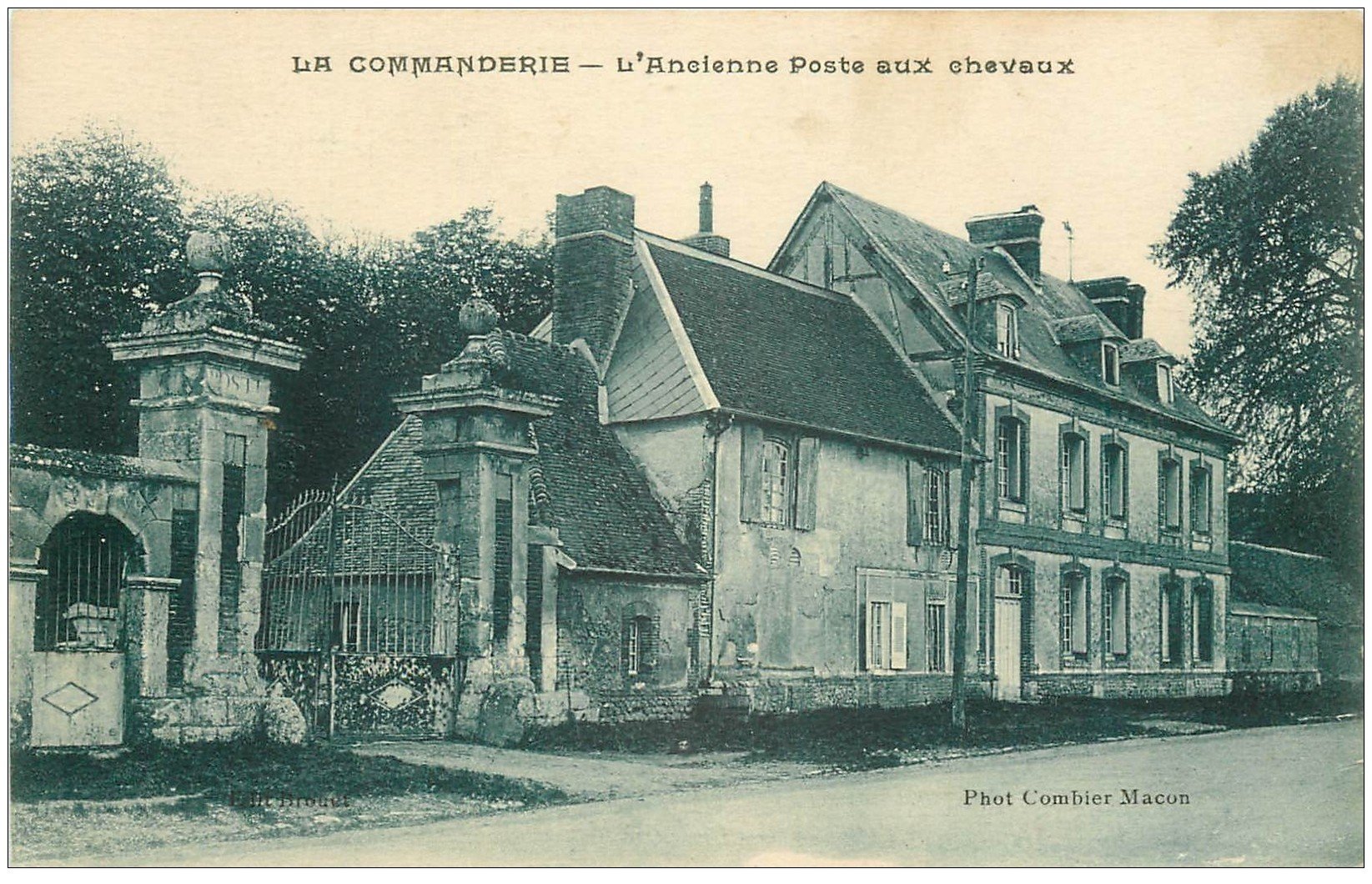 carte postale ancienne 27 LA COMMANDERIE. Ancienne Poste aux Chevaux