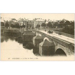 carte postale ancienne 08 CHARLEVILLE MEZIERES. Pont de Pierre fiacre 27