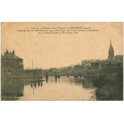 carte postale ancienne 08 CHARLEVILLE MEZIERES. Pont sur la Meuse entre l'Hospice