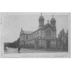 08 CHARLEVILLE. L'Eglise du Sacré-Coeur 1902 avec Facteur