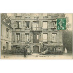 carte postale ancienne 27 LOUVIERS. La Sous-Préfecture animation