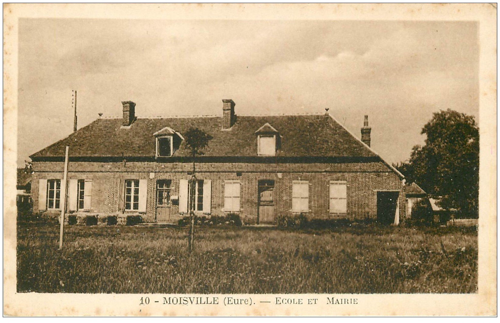 carte postale ancienne 27 MOISVILLE. Ecole et Mairie