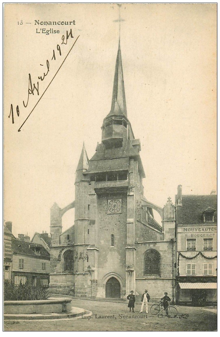 carte postale ancienne 27 NONANCOURT. L'Eglise belle animation 1924 verso vierge