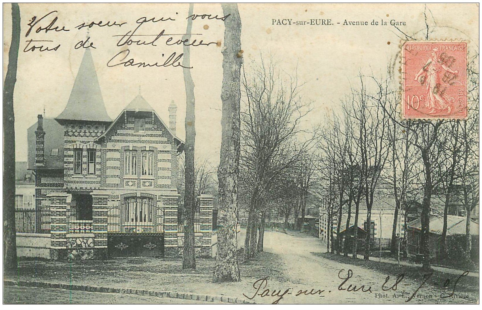 Sancoins - CPA Sancoins, Ecole Communale de Filles - La Cour de recreation