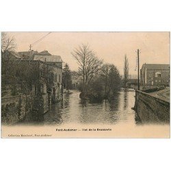 carte postale ancienne 27 PONT-AUDEMER. Ilot de la Brasserie 1915