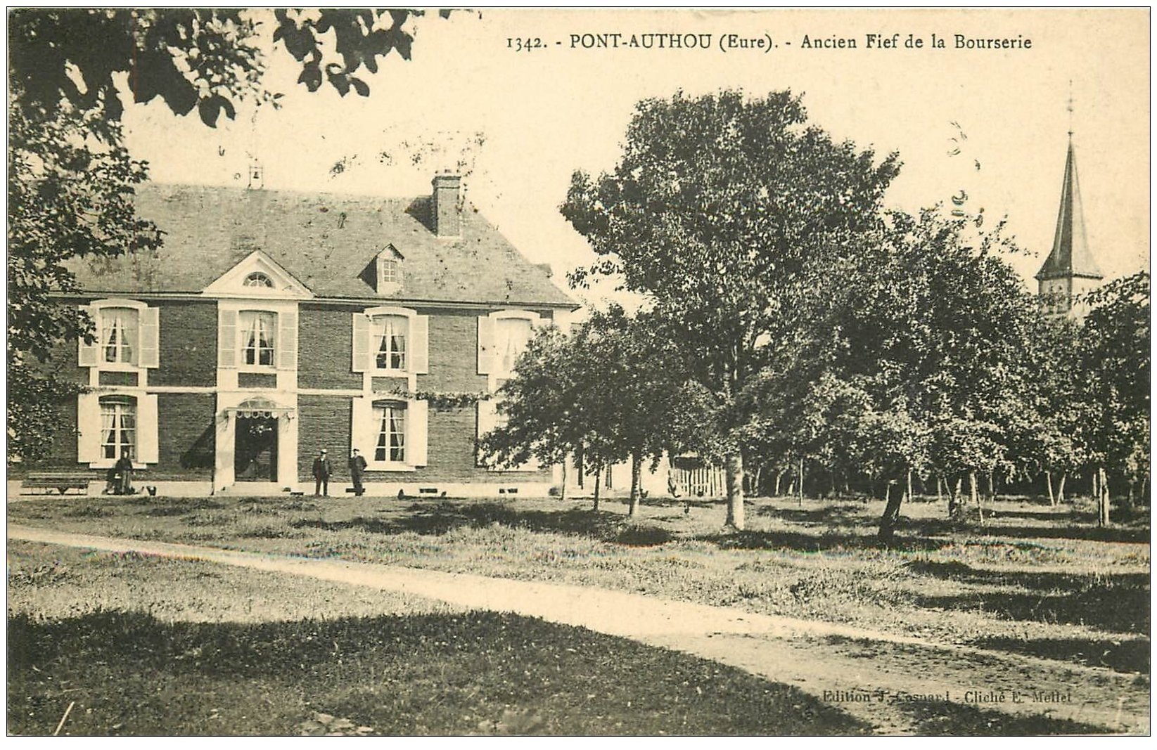 carte postale ancienne 27 PONT-AUTHOU. Fief de la Bourserie 1914 animation