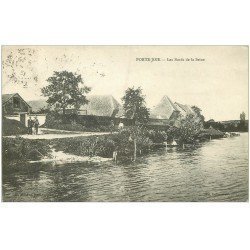 carte postale ancienne 27 PORTE-JOIE. Animation Bords de la Seine 1913