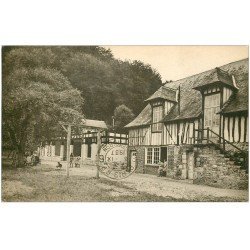 carte postale ancienne 27 SAINT-PHILBERT-SUR-RISLE. Enfants au Prieuré 1937