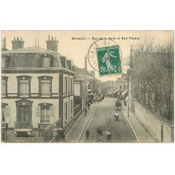carte postale ancienne 27 VERNEUIL-SUR-AVRE. Rues de la Gare et Thiers 1911