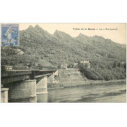 carte postale ancienne 08 Les 4 Fils Aymond. Le Pont 1930