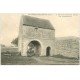 carte postale ancienne 27 VILLIERS-EN-DESOEUVRE. Porche Cammanderie attelage