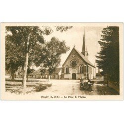 carte postale ancienne 41 CHAON. L'Eglise voiture ancienne sur la Place