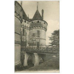 carte postale ancienne 41 CHAUMONT-SUR-LOIRE. Château Entrée