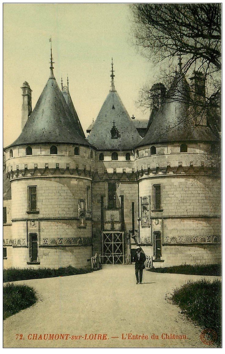 carte postale ancienne 41 CHAUMONT-SUR-LOIRE. Château Entrée. Carte émaillée