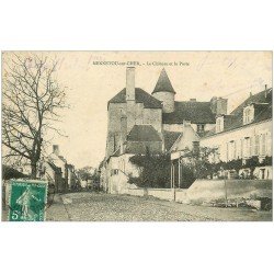 carte postale ancienne 41 MENNETOU-SUR-CHER. Château et Poste 1910