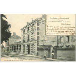 carte postale ancienne 51 AVIZE. Ecole de Filles et Maternelle. Vignobles Montagne et Vertus 1902