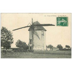 carte postale ancienne 51 CAMP DE CHÄLONS. Le Vieux Moulin et Meunier vers 1908...