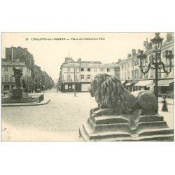 carte postale ancienne 51 CHALONS-SUR-MARNE. Pharmacie Place Hôtel de Ville