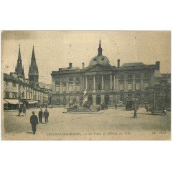 carte postale ancienne 51 CHALONS-SUR-MARNE. Place Hôtel de Ville