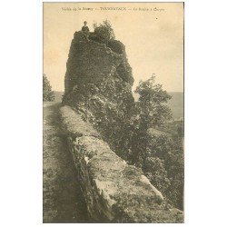 carte postale ancienne 08 TOURNAVAUX. Personnage sur la roche de Corpia. Vallée Senoy