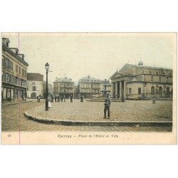 carte postale ancienne 51 EPERNAY. Place Hôtel de Ville 1904