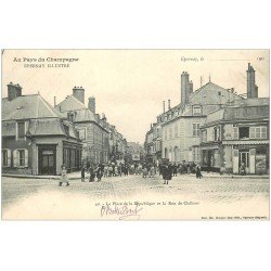 carte postale ancienne 51 EPERNAY. Place République et Rue de Châlons 1903