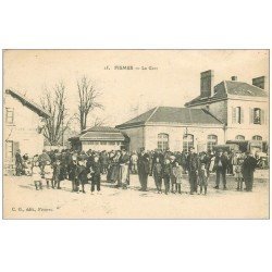 51 FISMES. La Gare bien animée 1915