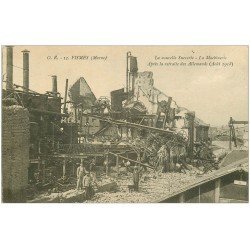 carte postale ancienne 51 FISMES. La Machinerie Nouvelle Sucrerie avec Ouvriers 1921