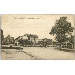 carte postale ancienne 51 HANS. Place du Carcan troupeau de Moutons 1921