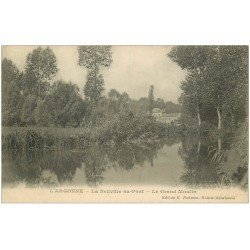 carte postale ancienne 51 LA NEUVILLE-AU-PONT. Le Grand Moulin