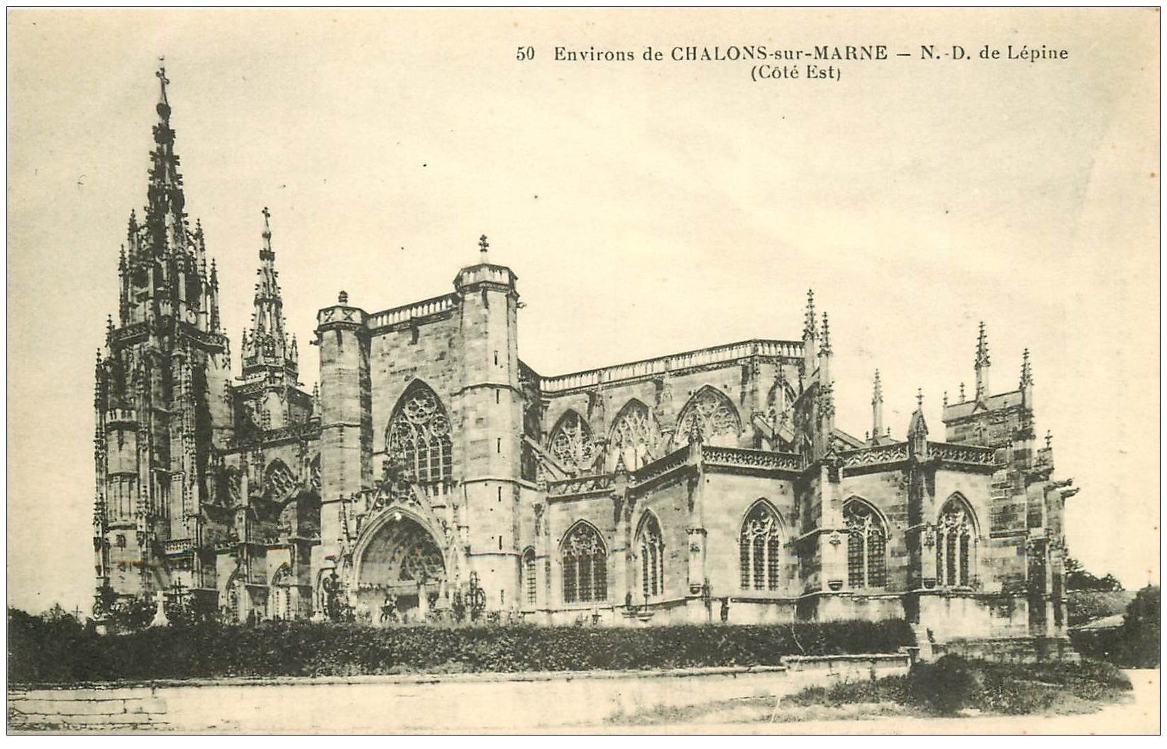 carte postale ancienne 51 L'EPINE. Notre-Dame 50