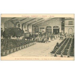 carte postale ancienne 51 REIMS. Champagne Pommery. Caves Tirage ou mise en bouteilles