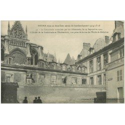 carte postale ancienne 51 REIMS. La Cathédrale rue Ecole de Médecine