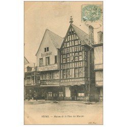 carte postale ancienne 51 REIMS. Maison Place des Marché 1906