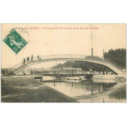 carte postale ancienne 51 REIMS. Passerelle Rue de Venise