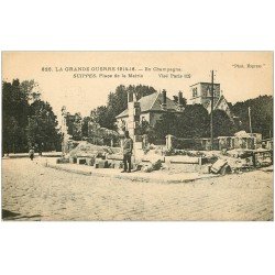 carte postale ancienne 51 SUIPPES. Place de la Mairie Officier